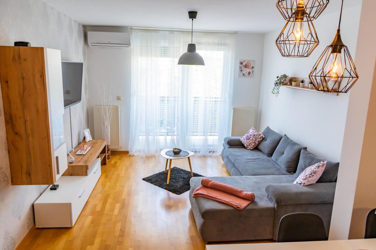 Brand New - Selfcheckins 24 - Zagreb - Garage - Loggia - New - Luxury Apartamento Exterior foto