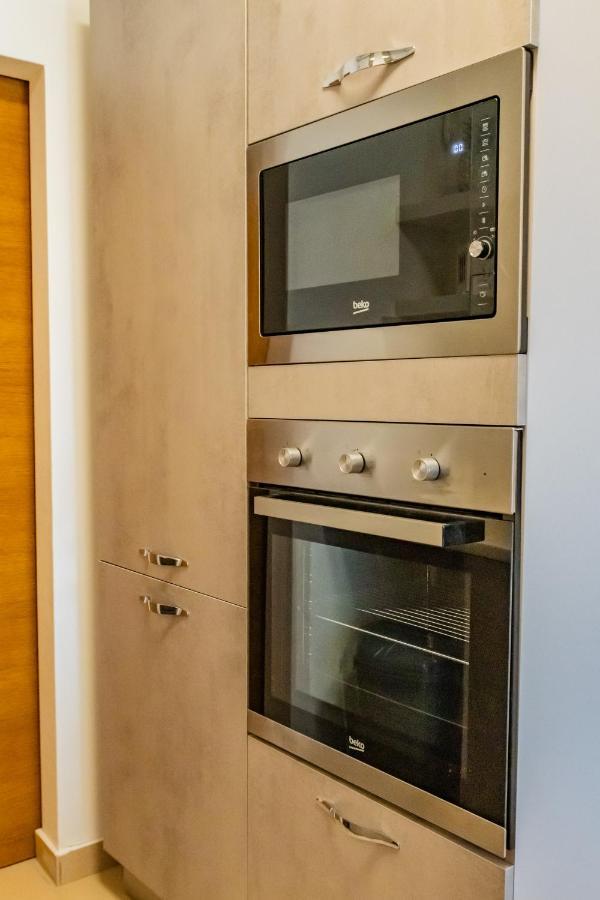 Brand New - Selfcheckins 24 - Zagreb - Garage - Loggia - New - Luxury Apartamento Exterior foto